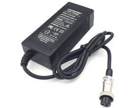 Адаптер питания для электросамокатов для Li-Ion батарей (16.80V 3.0A Aviation) Адаптер питания для электросамокатов для Li-Ion батарей (16.80V 3.0A Aviation)