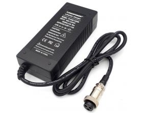 Адаптер питания для электросамокатов для Li-Ion батарей (14.60V 5.0A Aviation) Адаптер питания для электросамокатов для Li-Ion батарей (14.60V 5.0A Aviation)