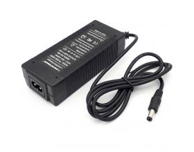 Адаптер питания для электросамокатов для Li-Ion батарей (14.60V 3.0A 5.5*2.1) Адаптер питания для электросамокатов для Li-Ion батарей (14.60V 3.0A 5.5*2.1)