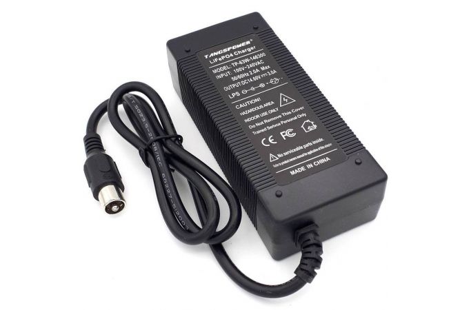 Адаптер питания для электросамокатов для Li-Ion батарей (14.60V 3.0A RCA) Адаптер питания для электросамокатов для Li-Ion батарей (14.60V 3.0A RCA)